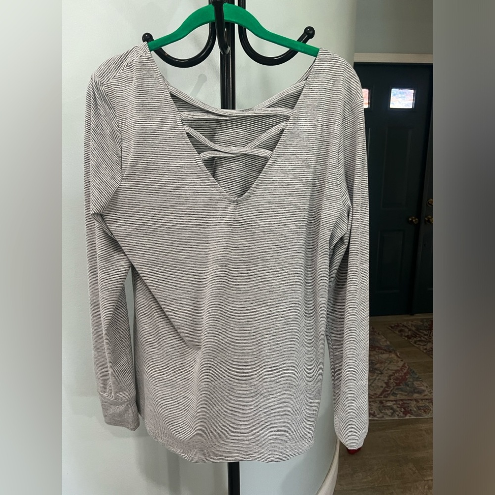 Market and Spruce active Striped athleisure top Criss Cross Back